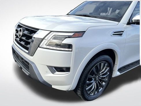 Used 2024 Nissan Armada Platinum w/ Captain's Chairs Package image 19