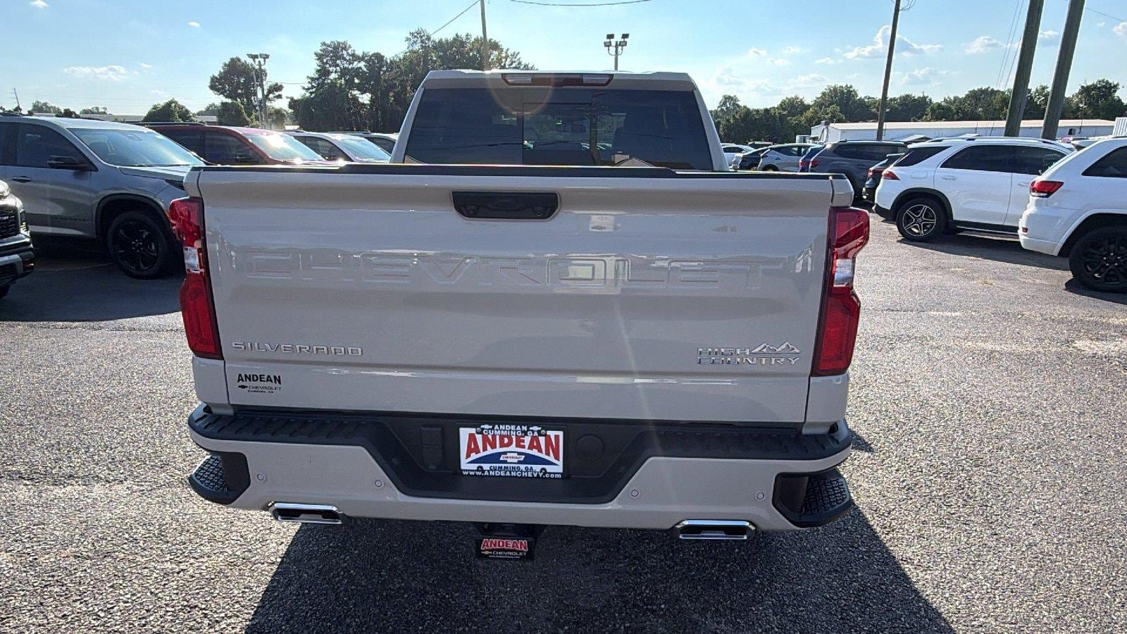 New 2026 Chevrolet Silverado 1500 High Country w/ High Country Premium Package AWD/4WD image 10
