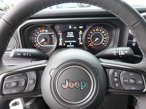 New 2026 Jeep Gladiator Rubicon image 18