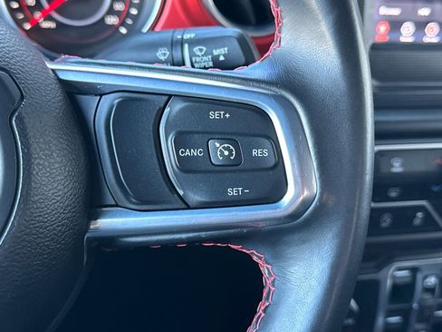 Used 2021 Jeep Wrangler Unlimited Rubicon image 39