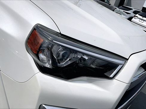 Used 2015 Toyota 4Runner Limited image 29