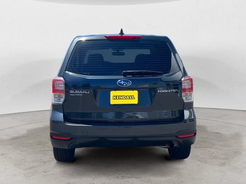 Used 2018 Subaru Forester 2.5i AWD/4WD image 4