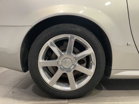 Used 2006 Cadillac XLR RWD image 9
