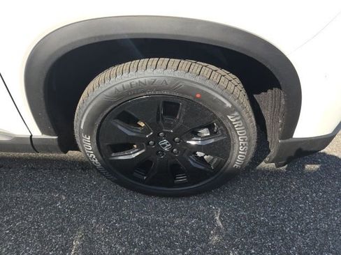 New 2026 Honda Pilot Black Edition image 9