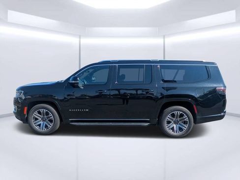 Used 2024 Jeep Wagoneer L Series II RWD image 49