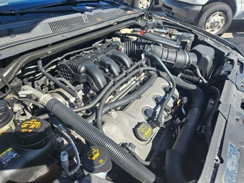 Used 2012 Ford Taurus SEL AWD/4WD image 14