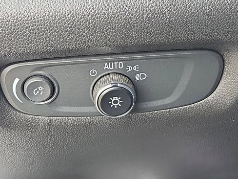 Certified 2023 Chevrolet Traverse LT AWD/4WD image 16
