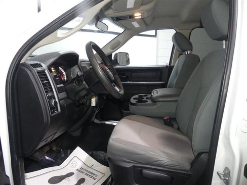 Used 2017 RAM 2500 Tradesman w/ Chrome Appearance Group AWD/4WD image 18