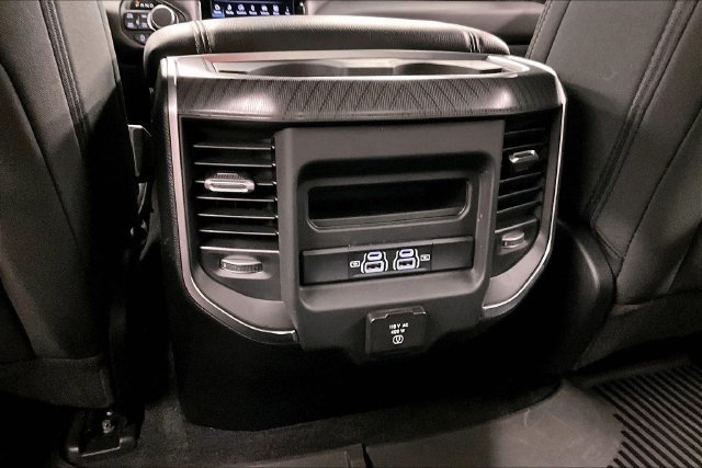 Used 2025 RAM 1500 Big Horn AWD/4WD image 31