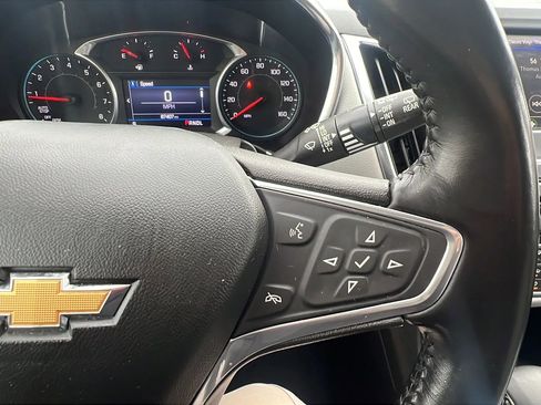 Used 2022 Chevrolet Equinox LT image 16