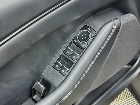 Used 2025 Ford Mustang Mach-E Select RWD image 18
