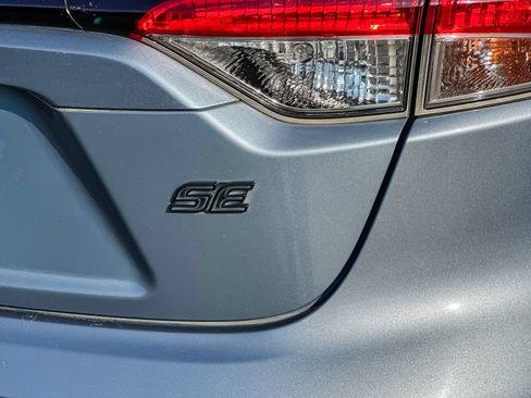 Used 2020 Toyota Corolla SE FWD image 25
