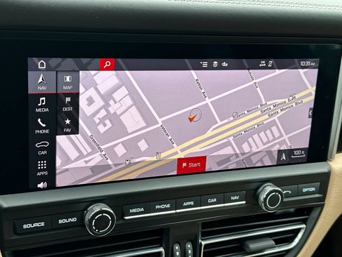 Certified 2020 Porsche Macan S AWD/4WD image 22