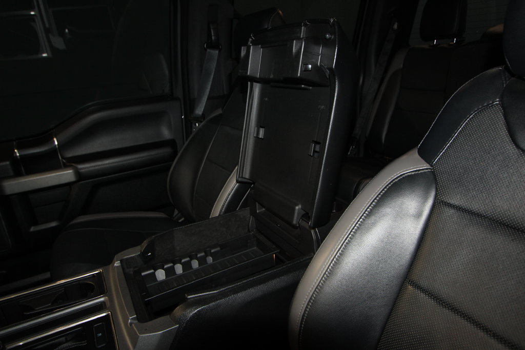 Used 2018 Ford F150 Raptor w/ Equipment Group 802A Luxury AWD/4WD image 23