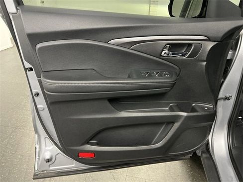 Used 2023 Honda Ridgeline Sport image 21