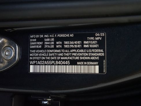Used 2023 Porsche Macan S AWD/4WD image 34