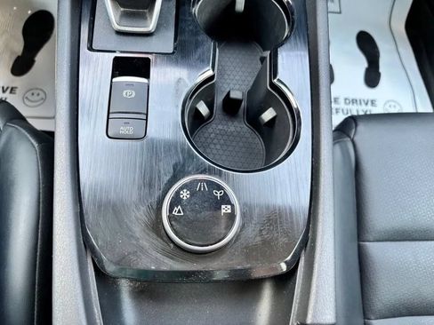Used 2021 Nissan Rogue SV AWD/4WD image 16