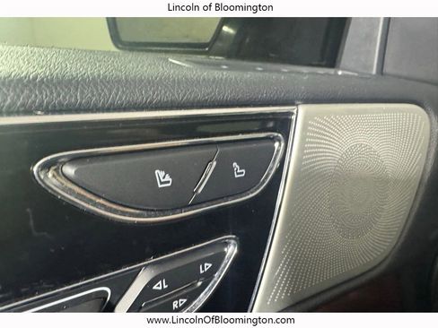 Certified 2022 Lincoln Navigator Reserve AWD/4WD image 33