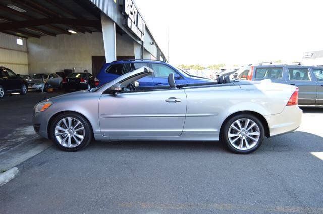 Used 2011 Volvo C70 T5 w/ Convenience Pkg FWD image 50