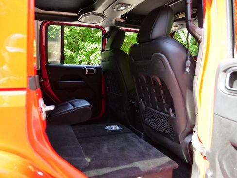 Used 2018 Jeep Wrangler Unlimited Rubicon AWD/4WD image 33