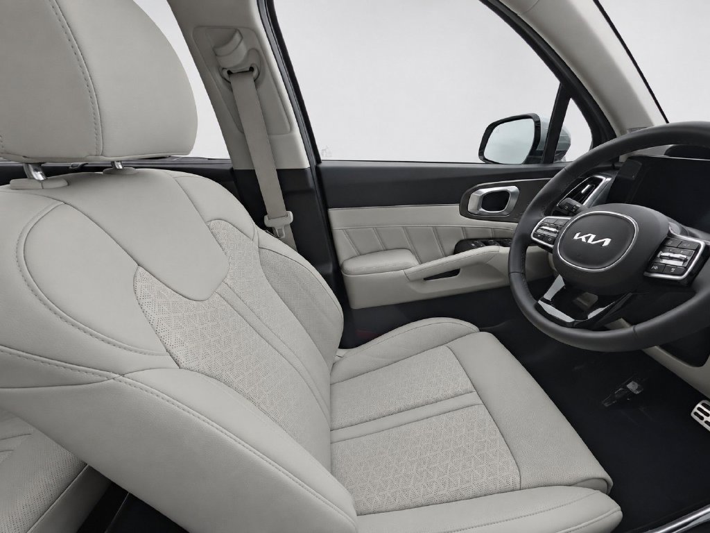 Certified 2023 Kia Sorento SX Prestige w/ Panoramic Sunroof Package AWD/4WD image 29