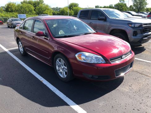 Used 2011 Chevrolet Impala LT w/ Luxury Edition Package FWD image 3