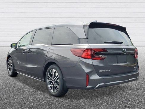 New 2026 Honda Odyssey Elite image 3