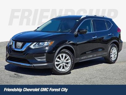Used 2017 Nissan Rogue SV w/ Sun & Sound Touring Package
