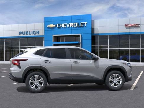 New 2026 Chevrolet Trax LS image 5