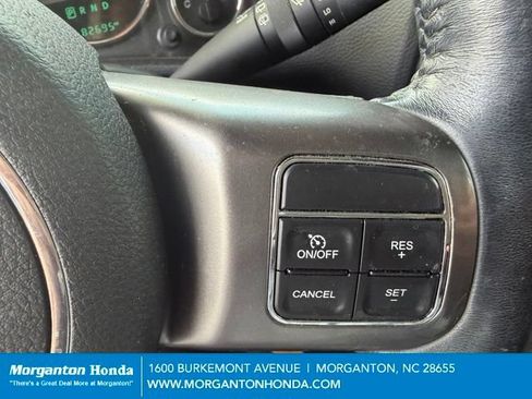 Used 2018 Jeep Wrangler Unlimited Sahara AWD/4WD image 12