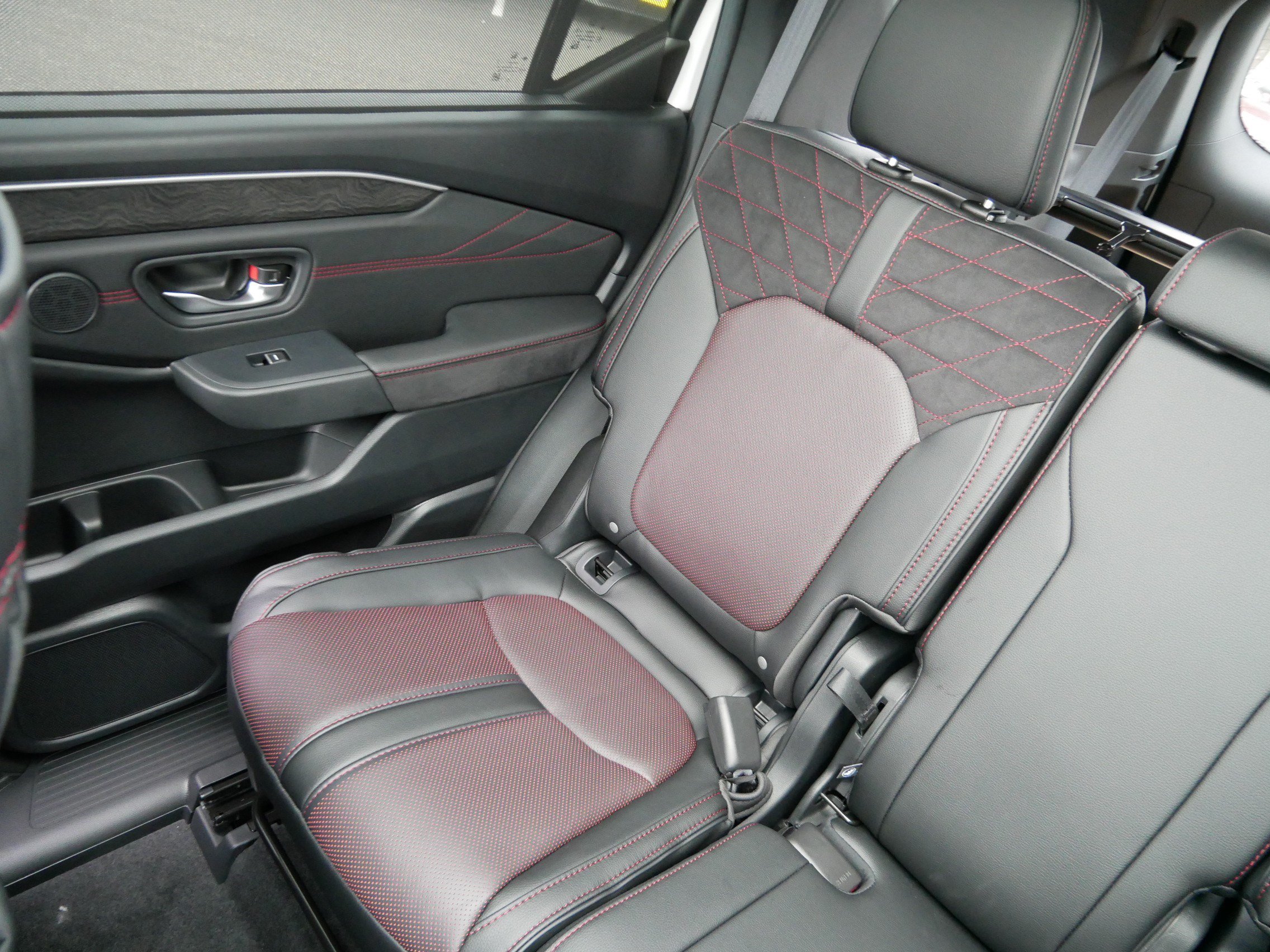 New 2026 Honda Pilot Black Edition image 12