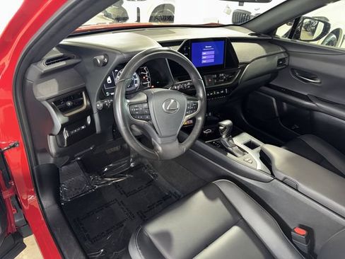 Used 2024 Lexus UX 250h FWD image 18