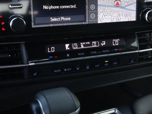 Certified 2023 Toyota Sienna XSE AWD/4WD image 20