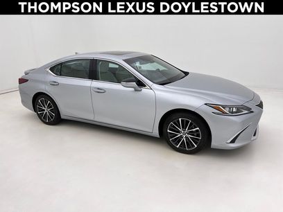 Used 2025 Lexus ES 300h w/ Premium Package