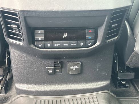 Used 2026 Toyota Sequoia Capstone AWD/4WD image 15