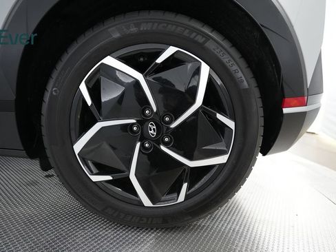 Used 2024 Hyundai Ioniq 5 SEL RWD image 9