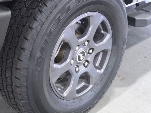 Used 2023 Ford Bronco Big Bend image 14