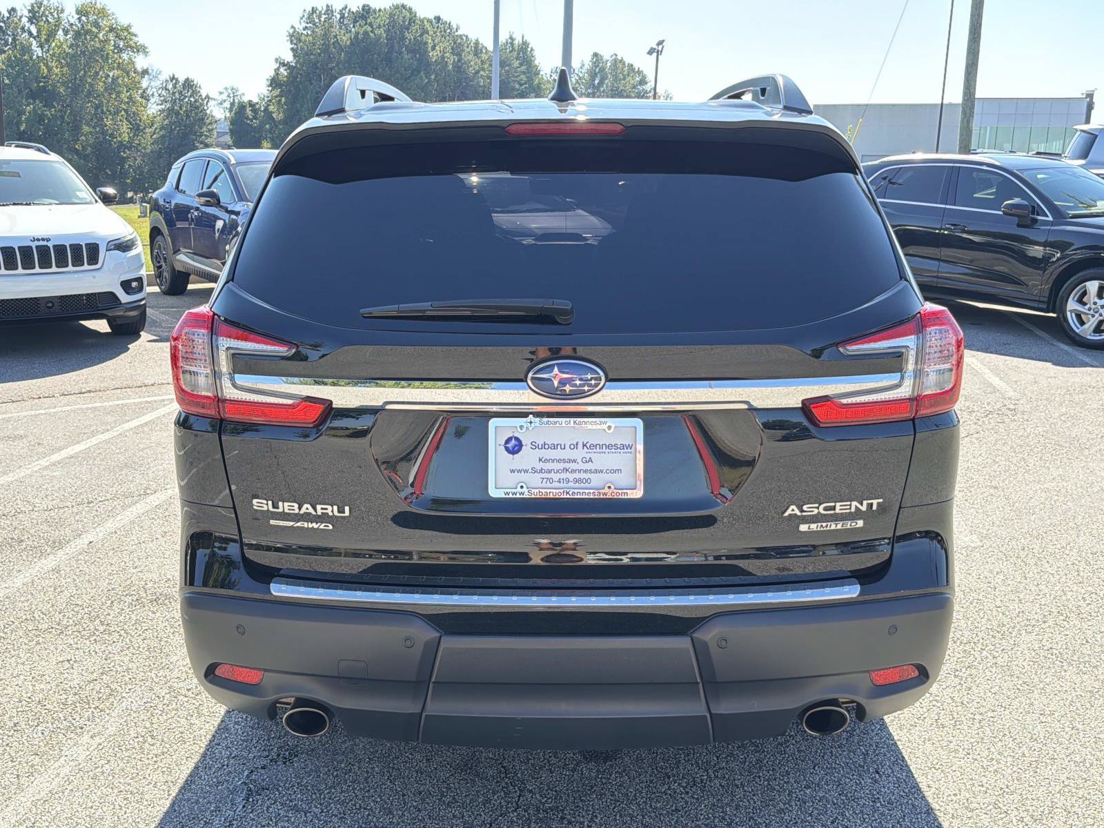 Used 2023 Subaru Ascent Limited AWD/4WD image 9