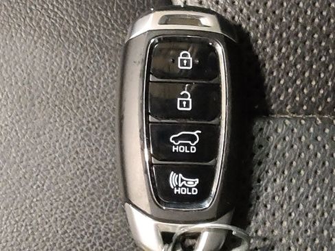 Used 2020 Hyundai Santa Fe SEL w/ Convenience + Premium Package FWD image 32