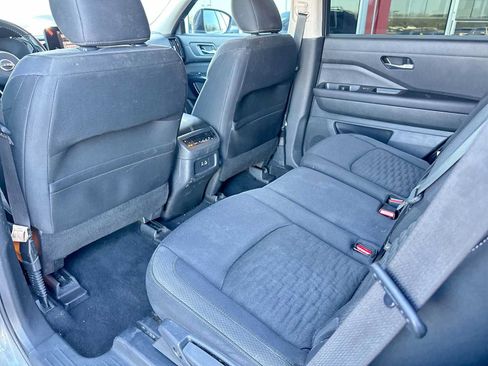 Used 2022 Nissan Pathfinder SV FWD image 24