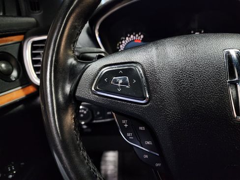 Used 2016 Lincoln MKX Select w/ Select Plus Package image 30