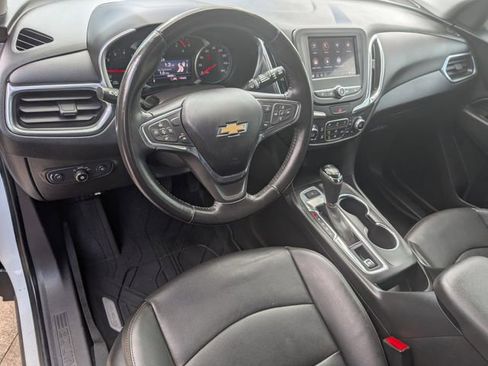 Used 2020 Chevrolet Equinox LT w/ Sport Edition FWD image 9