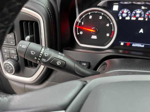 Used 2021 Chevrolet Silverado 2500 LTZ image 12