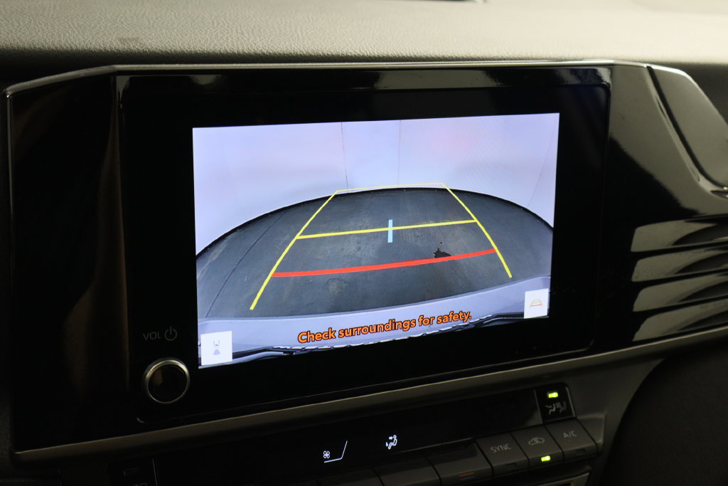 Used 2025 Toyota Camry LE FWD image 33