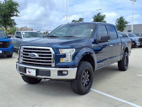 Used 2015 Ford F150 XLT w/ Equipment Group 302A Luxury AWD/4WD image 3