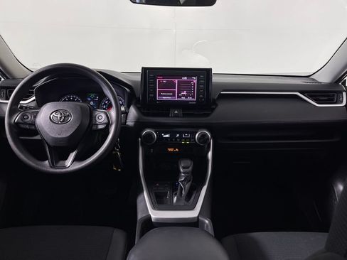 Certified 2021 Toyota RAV4 LE FWD image 14