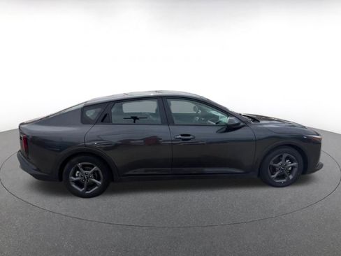 Used 2025 Kia K4 LXS image 16