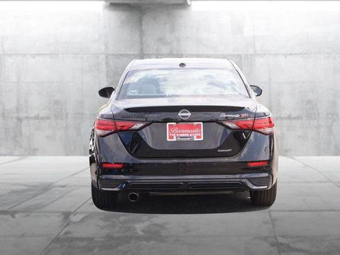 Used 2025 Nissan Sentra SR w/ Midnight Edition FWD image 6