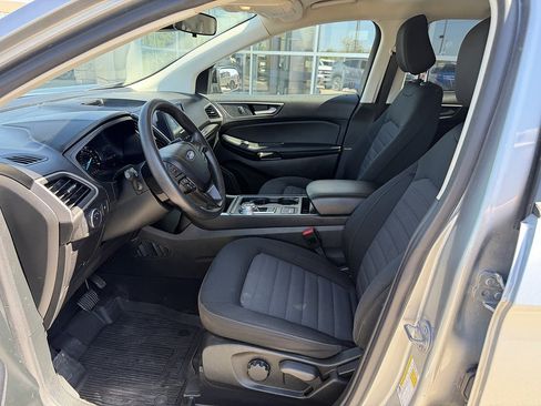 Used 2022 Ford Edge SE w/ Black Appearance Package AWD/4WD image 12