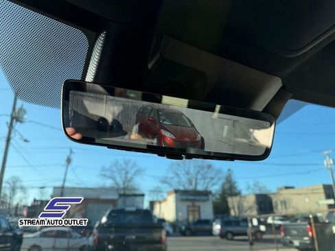 Used 2022 Toyota Tundra Platinum image 43